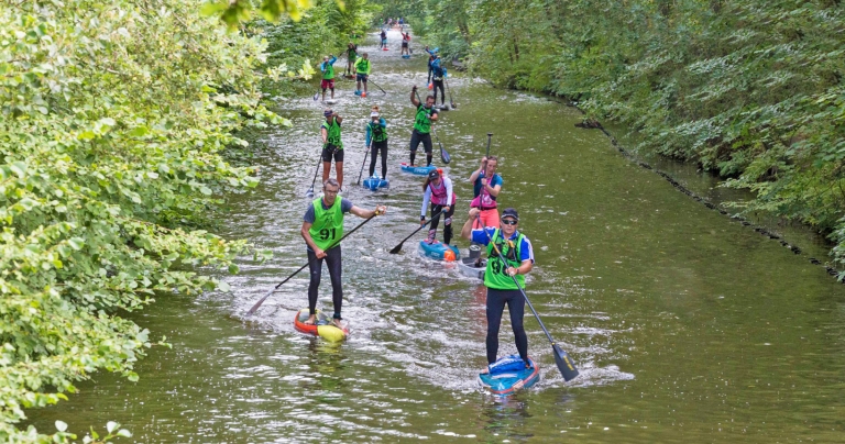 Die 11 City Tour ist das längste Rennen in der Welt des Stand Up Paddling (Foto: Mayola Dijksman)